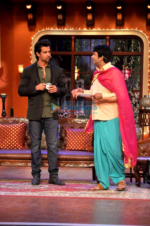 hrithik promotes krrish 3 on comedy nights with kapil 8