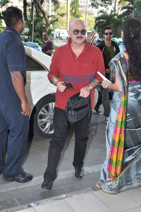 hrithik kangna priyanka leave for delhi to promote krrish 3 7