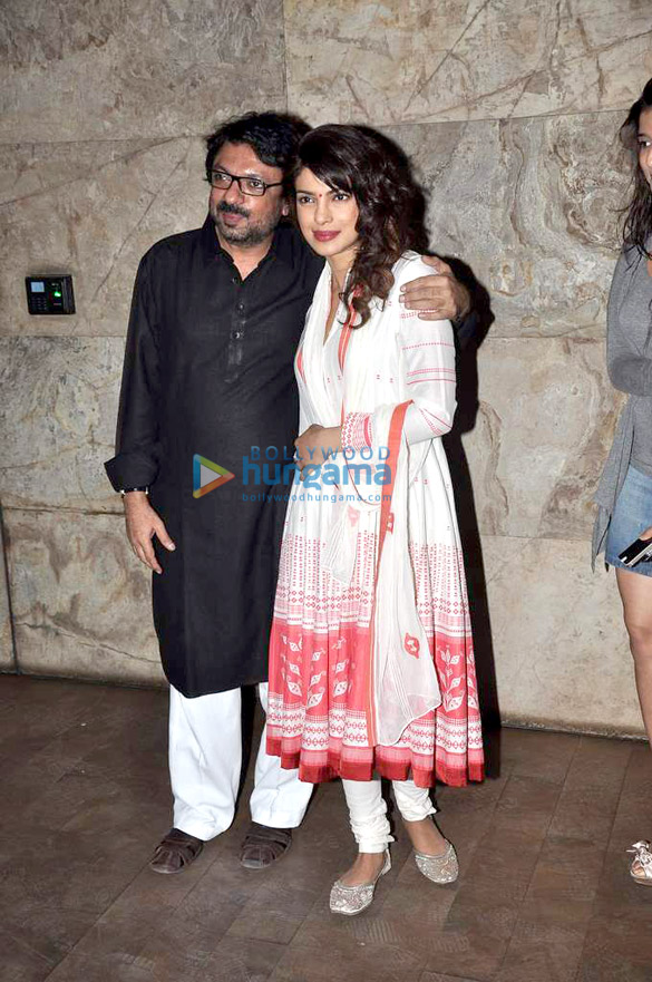 priyanka manisha rekha at goliyon ki raasleela ram leela screening 13