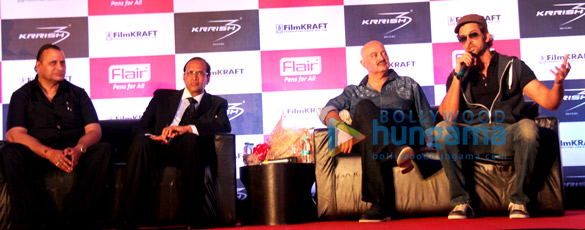 hrithik roshan launches flair pens 3