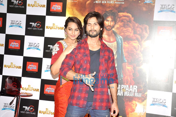 shahid sonakshi prabhu dheva unveil r rajkumar comic 6