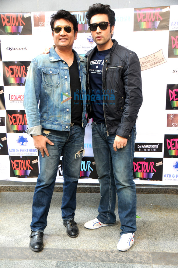 promotion of heartless at jai hind college festival 4