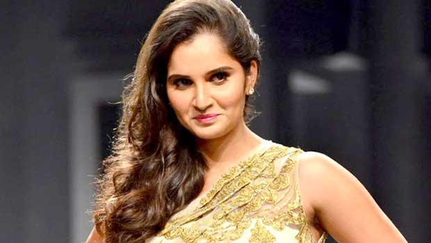 Sania – Huma At Day 4 Of ‘Aamby Valley India Bridal Fashion Week 2013’