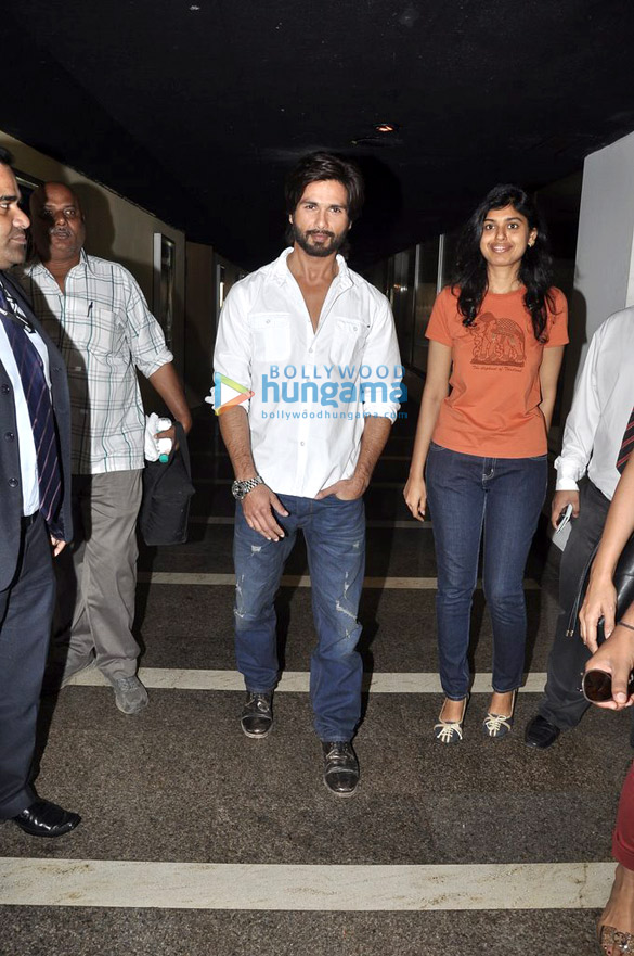 shahid kapoor meets fans 7