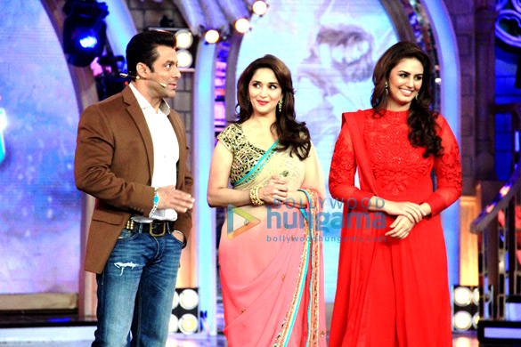 madhuri huma promote dedh ishqiya on bigg boss 7 3