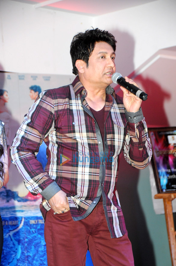 team of heartless inaugurate the poster of college festival taarangan 4