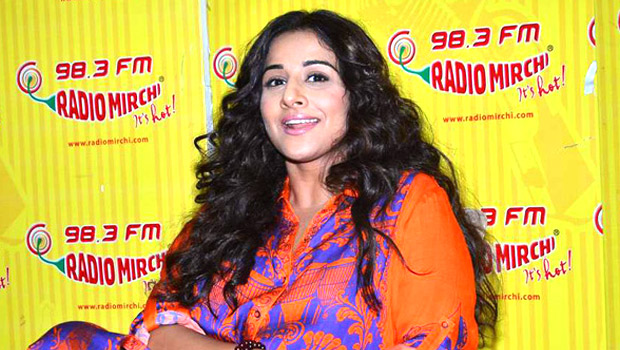 Vidya Promotes ‘Shaadi Ke Side Effects’ On Radio Mirchi