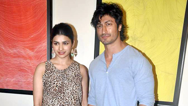 Vidyut-Prachi At ‘Momentia’ Art Exhibition