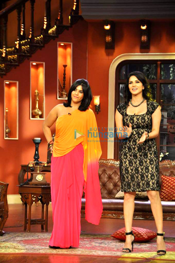 sunny leone ekta kapoor promote ragini mms 2 on comedy night with kapil 4