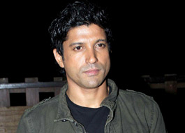 Farhan opts out of SRK’s Raees