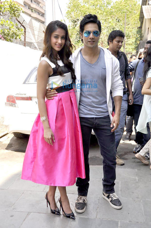 promotion of main tera hero on the sets of did little masters 7