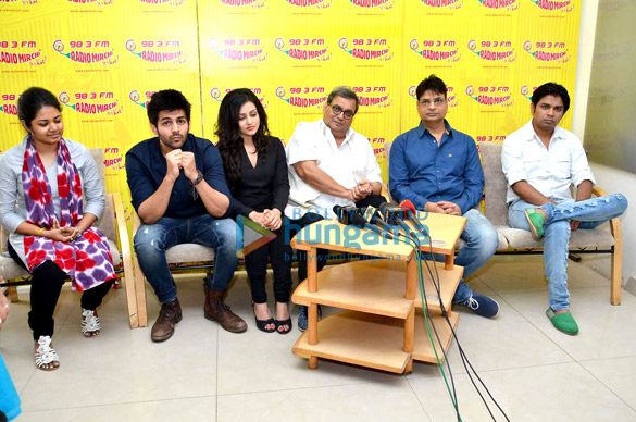 promotion of kaanchi on 98 3 fm radio mirchi 3
