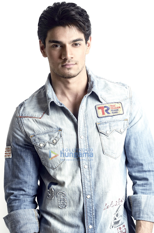 sooraj pancholi 4