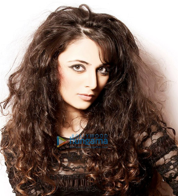 zoya afroz 14