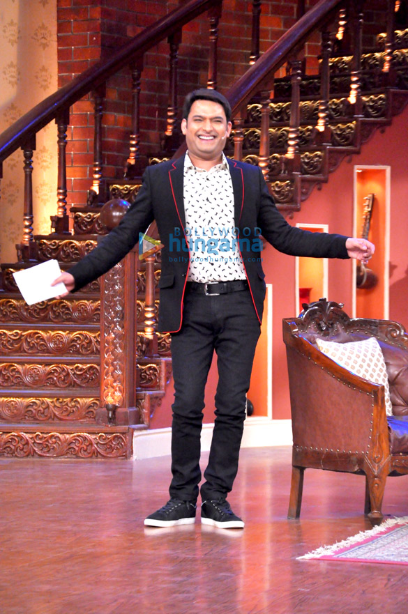 promotion of film kaanchi on the sets of comedy nights with kapil 10