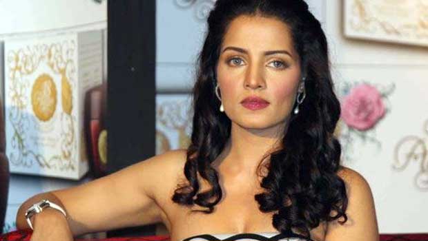 Celina Jaitly’s Exclusive On ‘Uthe Sabke Kadam’, Gay Rights Part 4