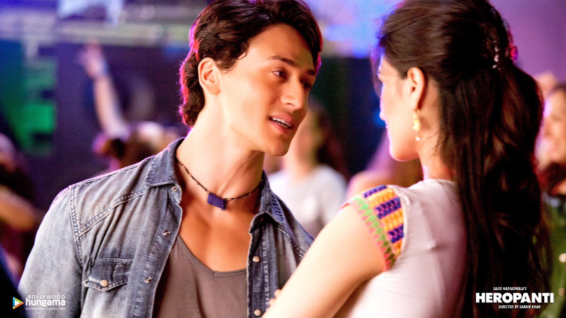 Heropanti Fame Actor Tiger Shroff Wallpapers And Images L