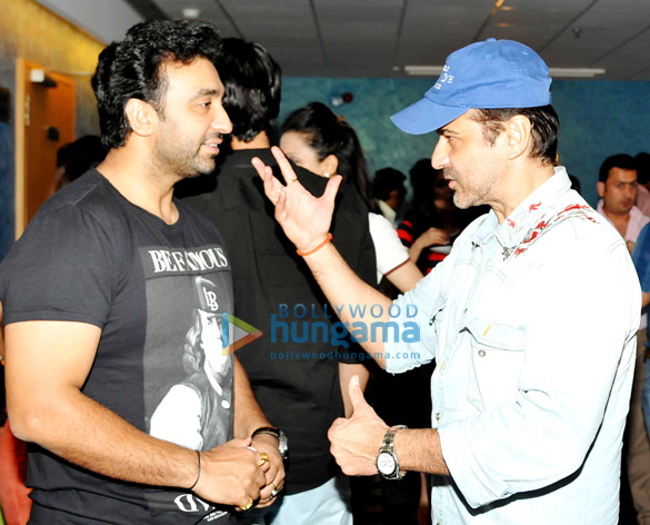 celebs grace wardha nadiadwalas special screening of heropanti 11