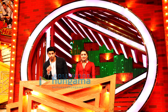 sidharth malhotra shraddha kapoor promote ek villain at life ok awards 3