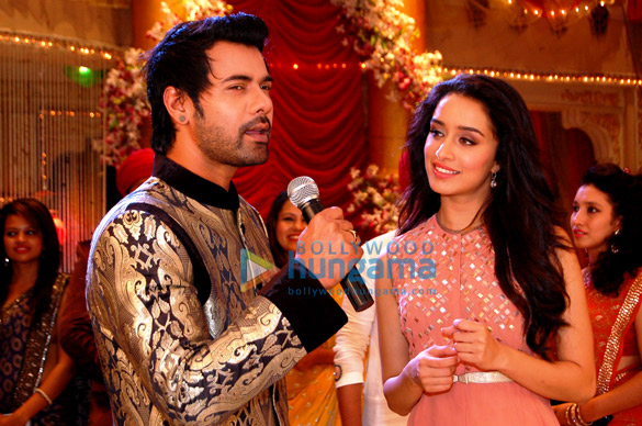 team of ek villain visits the sets of kumkum bhagya 3