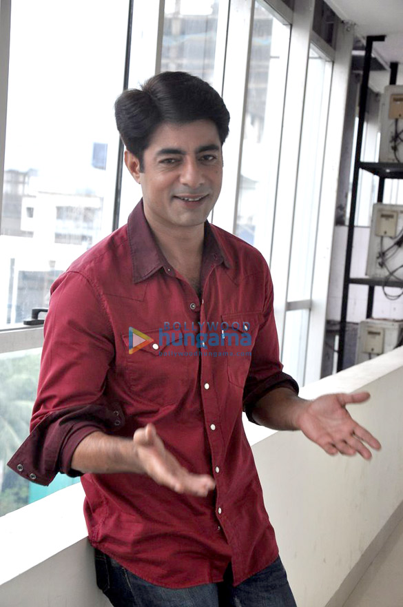surveen jay sushant talk about hate story 2 7
