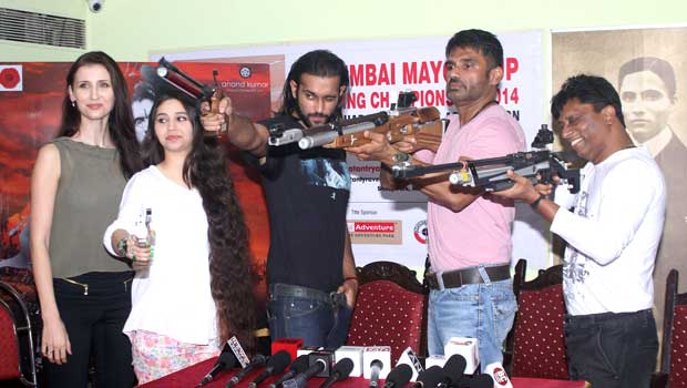‘Desi Kattey’ Team At ‘Swatantryaveer Savarkar Rifle Club’