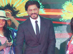 Shah Rukh Khan Shake A Leg On Lungi Dance