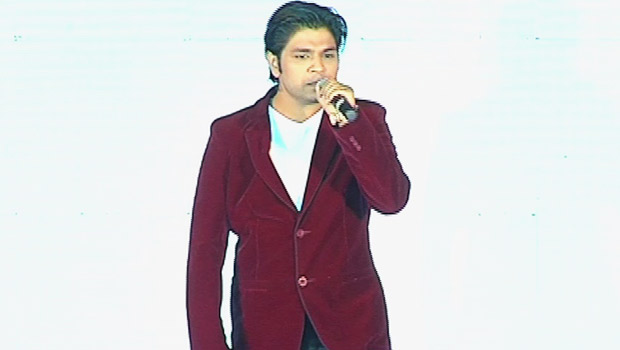 Ankit Tiwari Sings ‘Tum Hi Ho’ Song