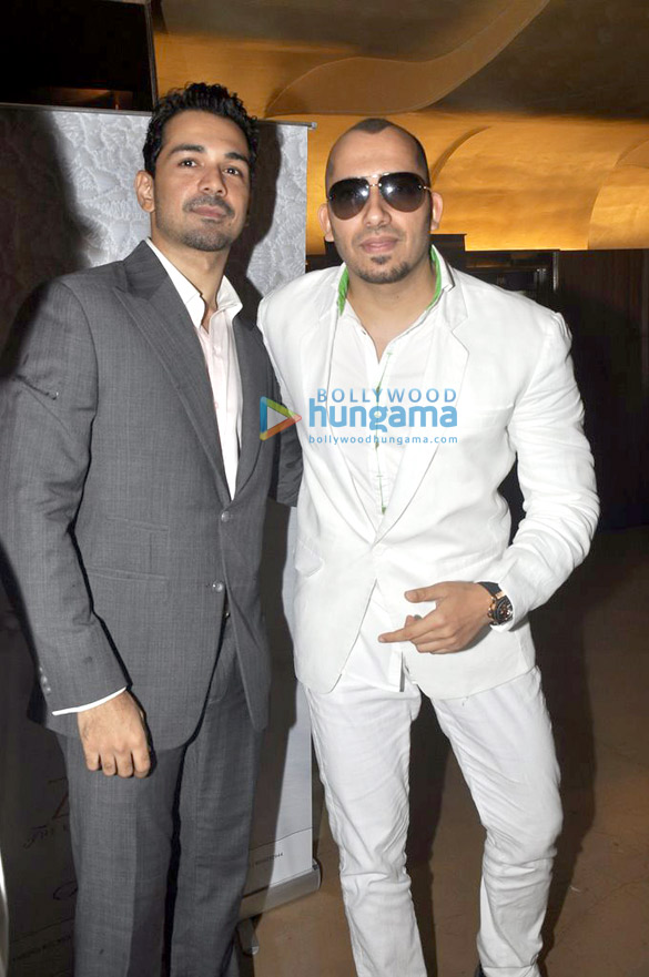 trailer first look launch of roar 6