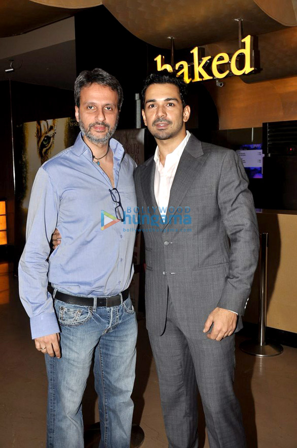 trailer first look launch of roar 8
