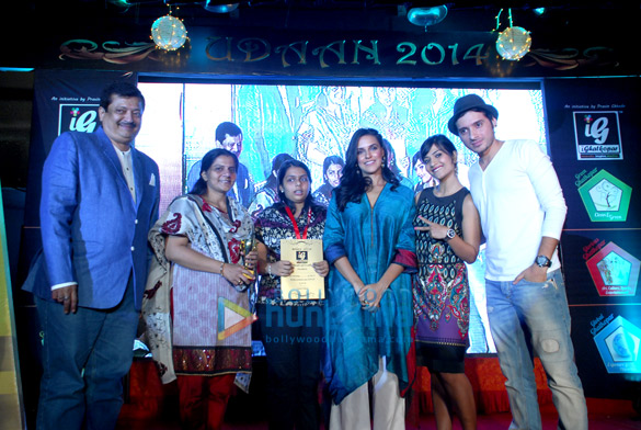 team of ekkees toppon ki salaami honour meritorious students parents 7