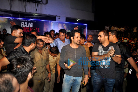 special screening of raja natwarlal for auto rickshaw drivers 7