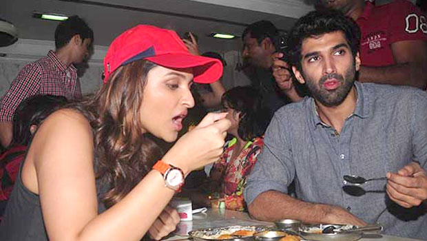 Aditya Roy Kapur – Parineeti Chopra Flag Off ‘Daawat-e-Ishq’ Food Yatra