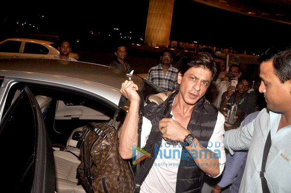 shah rukh khan deepika padukone team leave for slam tour 2