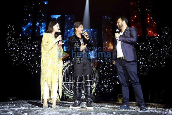 conclusion of shah rukh khans slam the tour in london 29