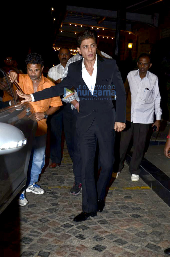 team of happy new year at abp maza party 21