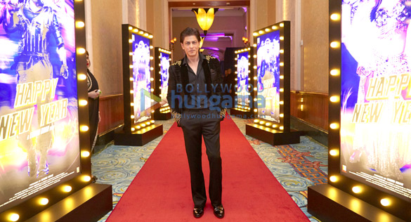 world premiere of happy new year in dubai 16