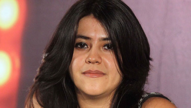 Ekta Kapoor Promotes ‘Box Cricket League’ On ‘Kaun Banega Crorepati Season 8’