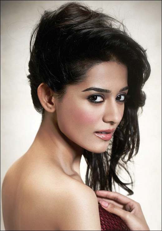 Amrita Rao Hit Movies List | Amrita Rao Box Office Collection ...