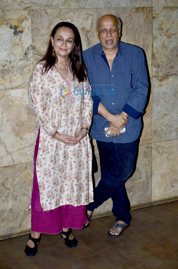special screening of rang rasiya colors of passion at lightbox 10