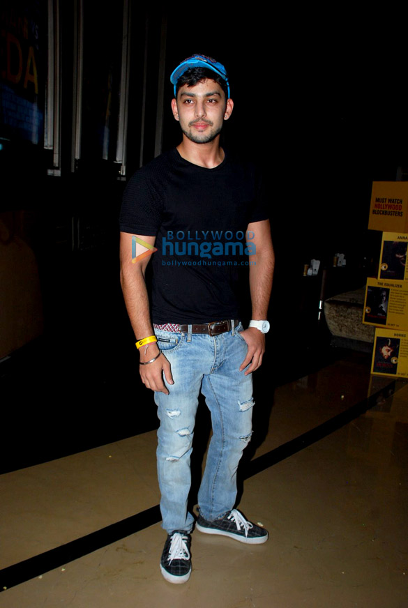 amrita rao graces sulemani keeda film screening 9