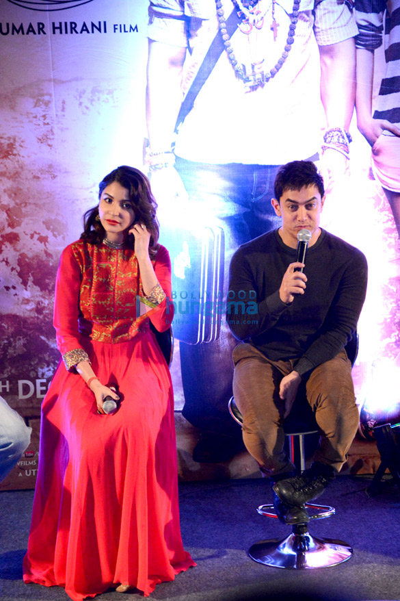 aamir khan anushka sharma promote pk 7