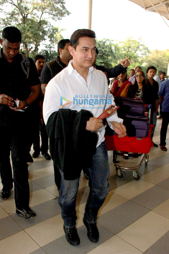 aamir khan kiran rao snapped at the domestic airport 7