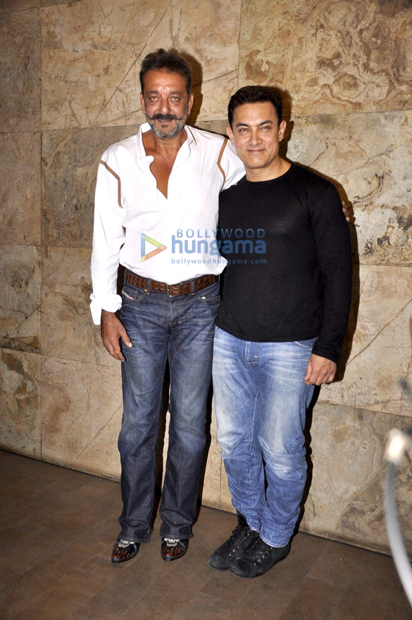 sanjay dutt watches pk with aamir khan 3
