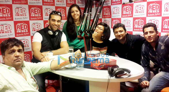 cast of crazy cukkad family promote their film at radio stations in mumbai 4