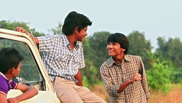 Title Song (Anjaan Parindey)