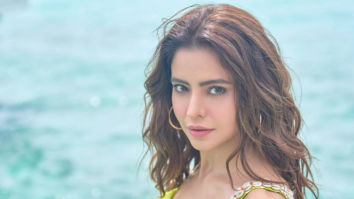 Celeb Wallpapers Of Aamna Shariff