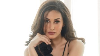 Celeb Wallpapers Of Amyra Dastur