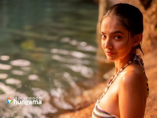 Celebrity wallpaper of Anushka Sen