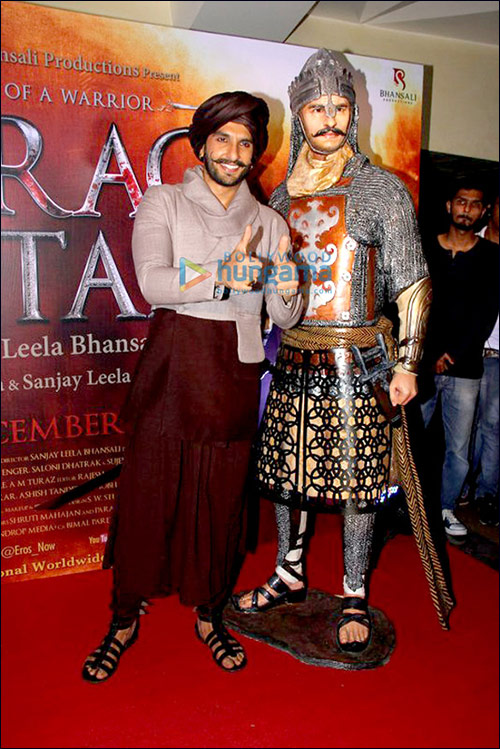 check out ranveer singhs top 5 looks during bajirao mastani promotions 5